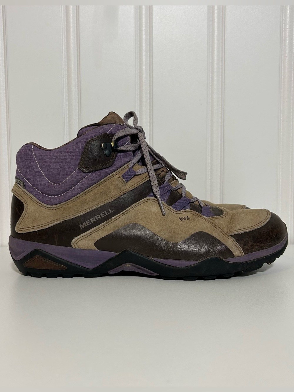 Merrell Fluorecein Women's Purple and chocolate Brown Trail Hiking Mid-Top Shoe